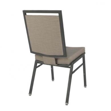 Leoti Banquet Chair 