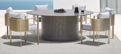 Luxe Dining Table